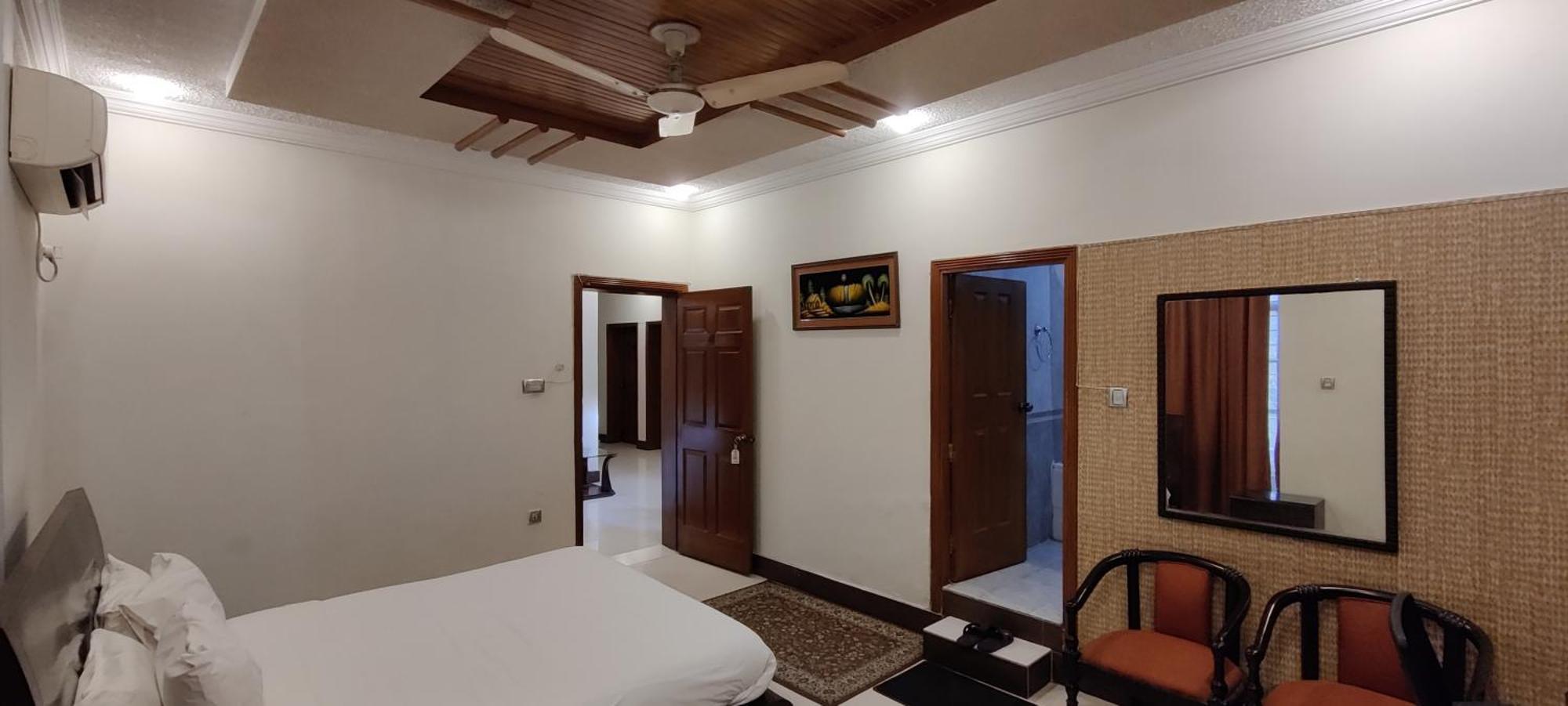 Hotel Capri Executive Islamabad Zewnętrze zdjęcie