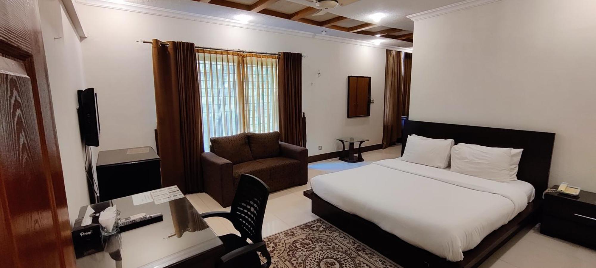 Hotel Capri Executive Islamabad Zewnętrze zdjęcie